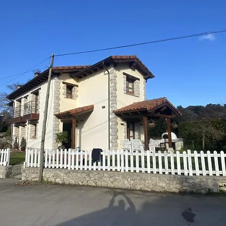Casitas De Mia Rurales Quintana De * Llanes