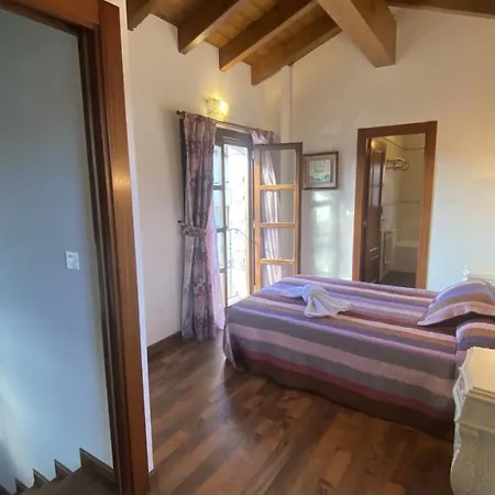 Casitas De Mia Rurales Quintana De * Llanes
